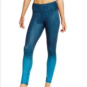 Calia by Carrie Underwood Leggings